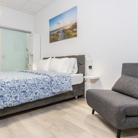 Private Room #1 With King Size, Ground Floor, Ac, Only 2Min To Rab Ramstein-Miesenbach Dış mekan fotoğraf